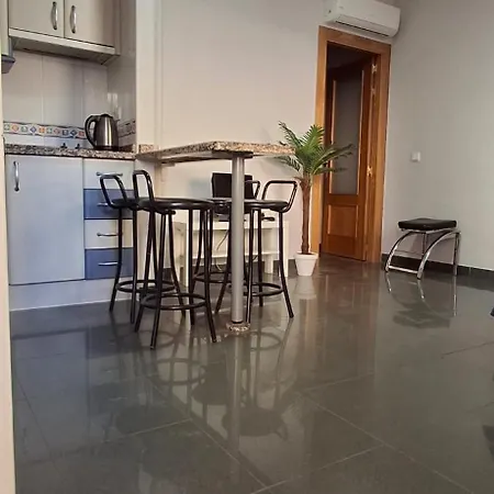 Coqueto Apartamento A Paso De La Playa * Roquetas de Mar